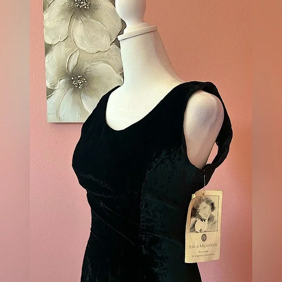 SOLD ****Vintage deadstock old Hollywood glam black velvet gothicglam long - Picture 3 of 16